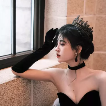 ジュー・ジンイー（鞠婧禕）
