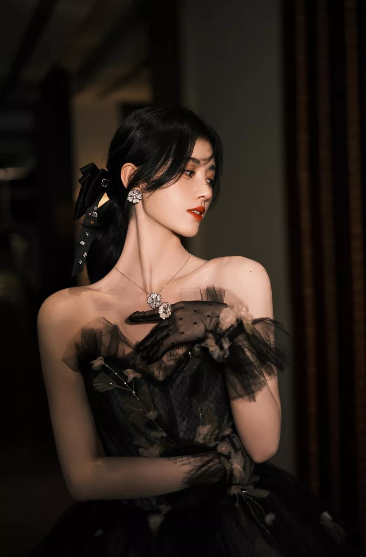 ジュー・ジンイー（鞠婧禕）