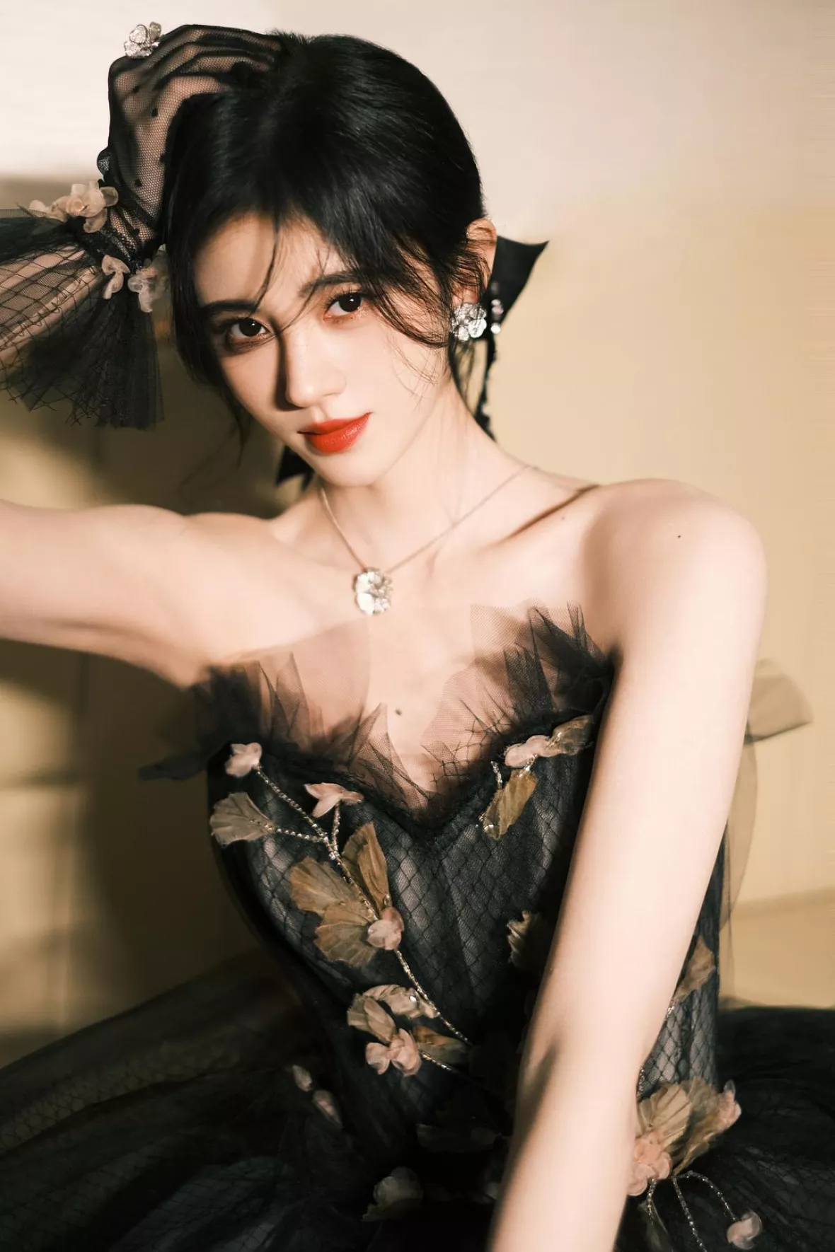 ジュー・ジンイー（鞠婧禕）