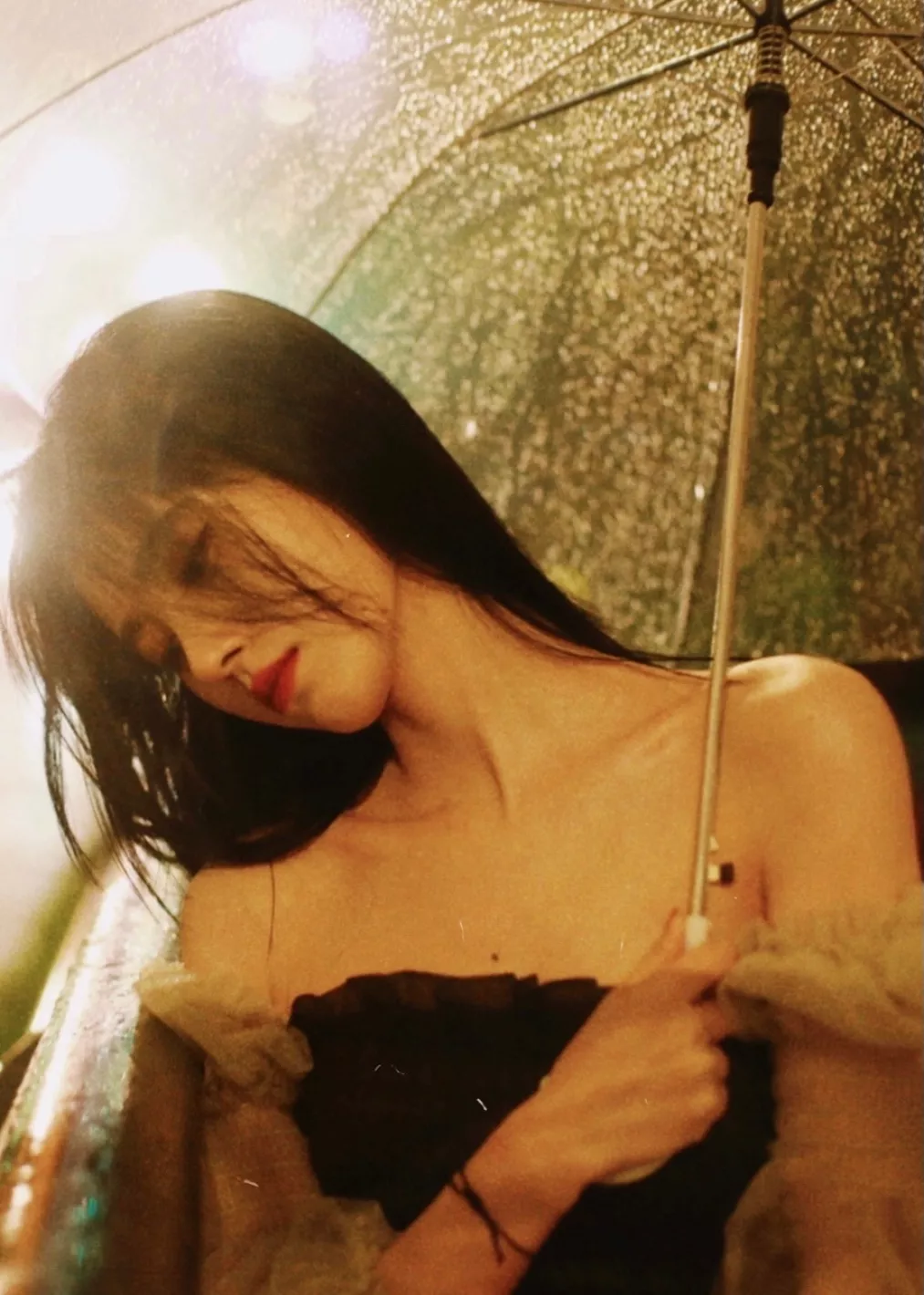 ジュー・ジンイー（鞠婧禕）