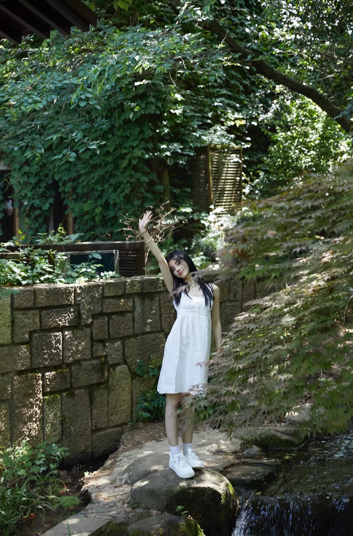 ジュー・ジンイー（鞠婧禕）