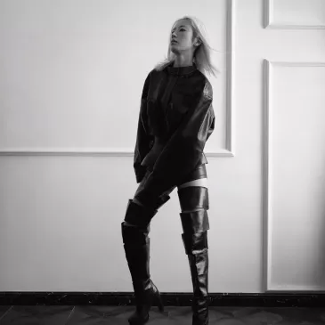 チョウ・ユートン（周雨彤）
