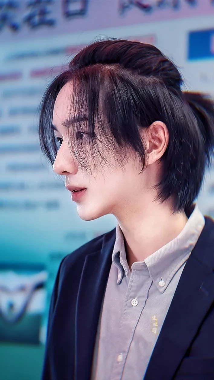 リー・ホンイー（李宏毅）