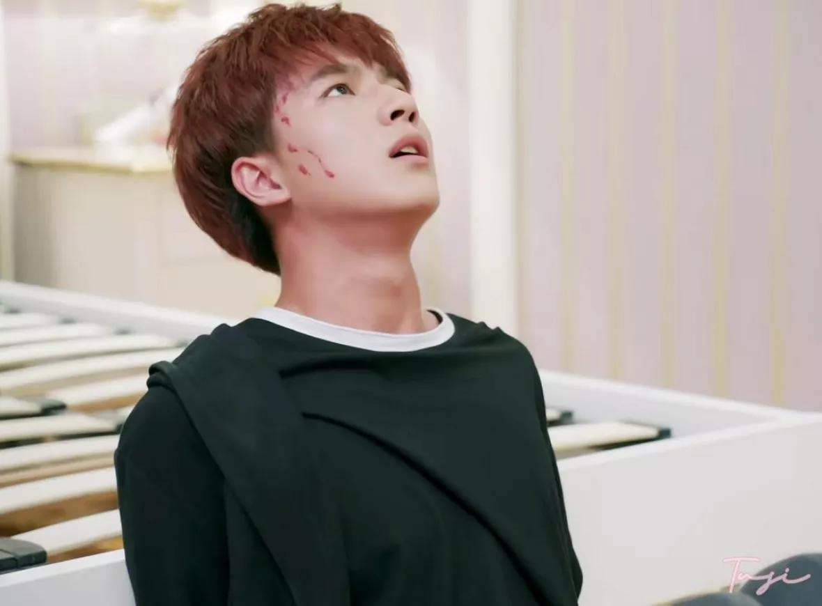 リー・ホンイー（李宏毅）