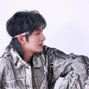 リー・ホンイー（李宏毅）
