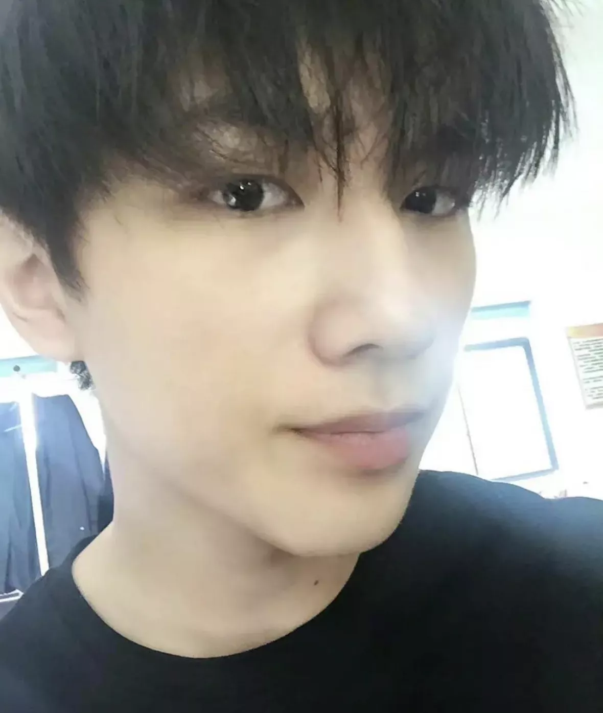 リー・ホンイー（李宏毅）