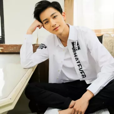 リー・ホンイー（李宏毅）