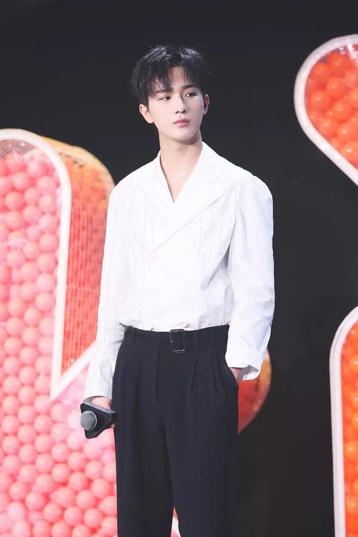 リー・ホンイー（李宏毅）