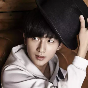 リー・ホンイー（李宏毅）