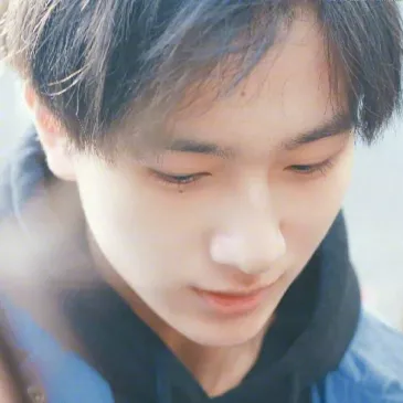 リー・ホンイー（李宏毅）