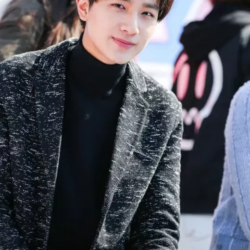 リー・ホンイー（李宏毅）