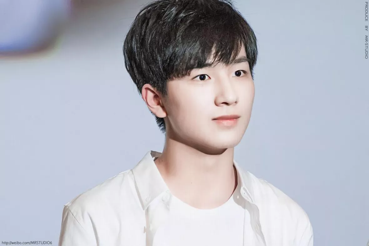 リー・ホンイー（李宏毅）