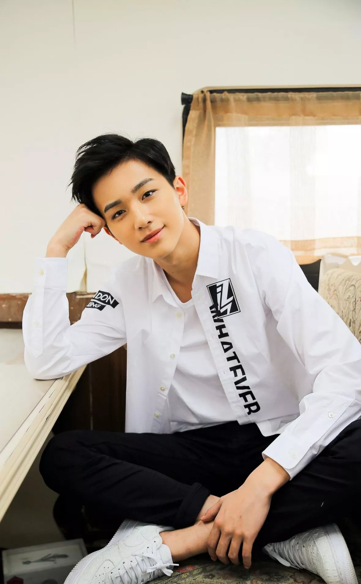 リー・ホンイー（李宏毅）