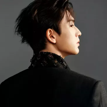 チャン・リンホー（張凌赫） 