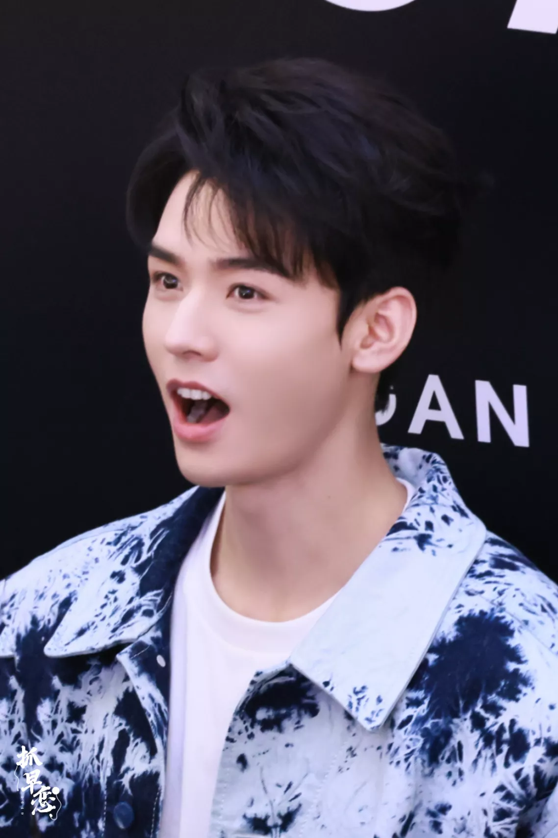 ゴン・ジュン（龔俊）