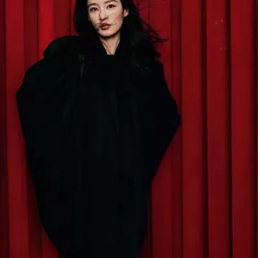 リー・チン（李沁）