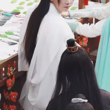 アレン・レン（任嘉倫）