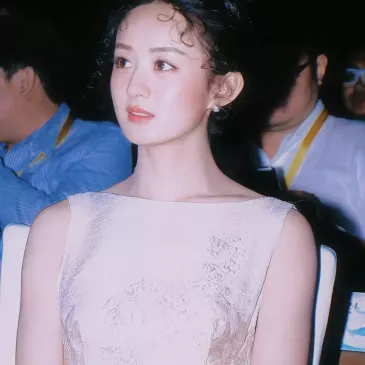 チャオ・リーイン（趙麗穎）