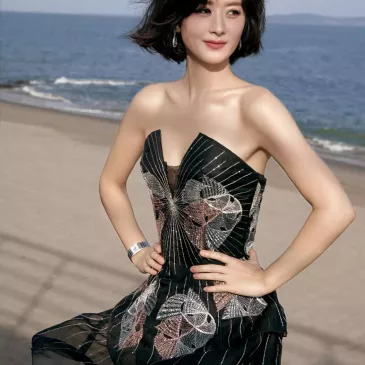 チャオ・リーイン（趙麗穎）
