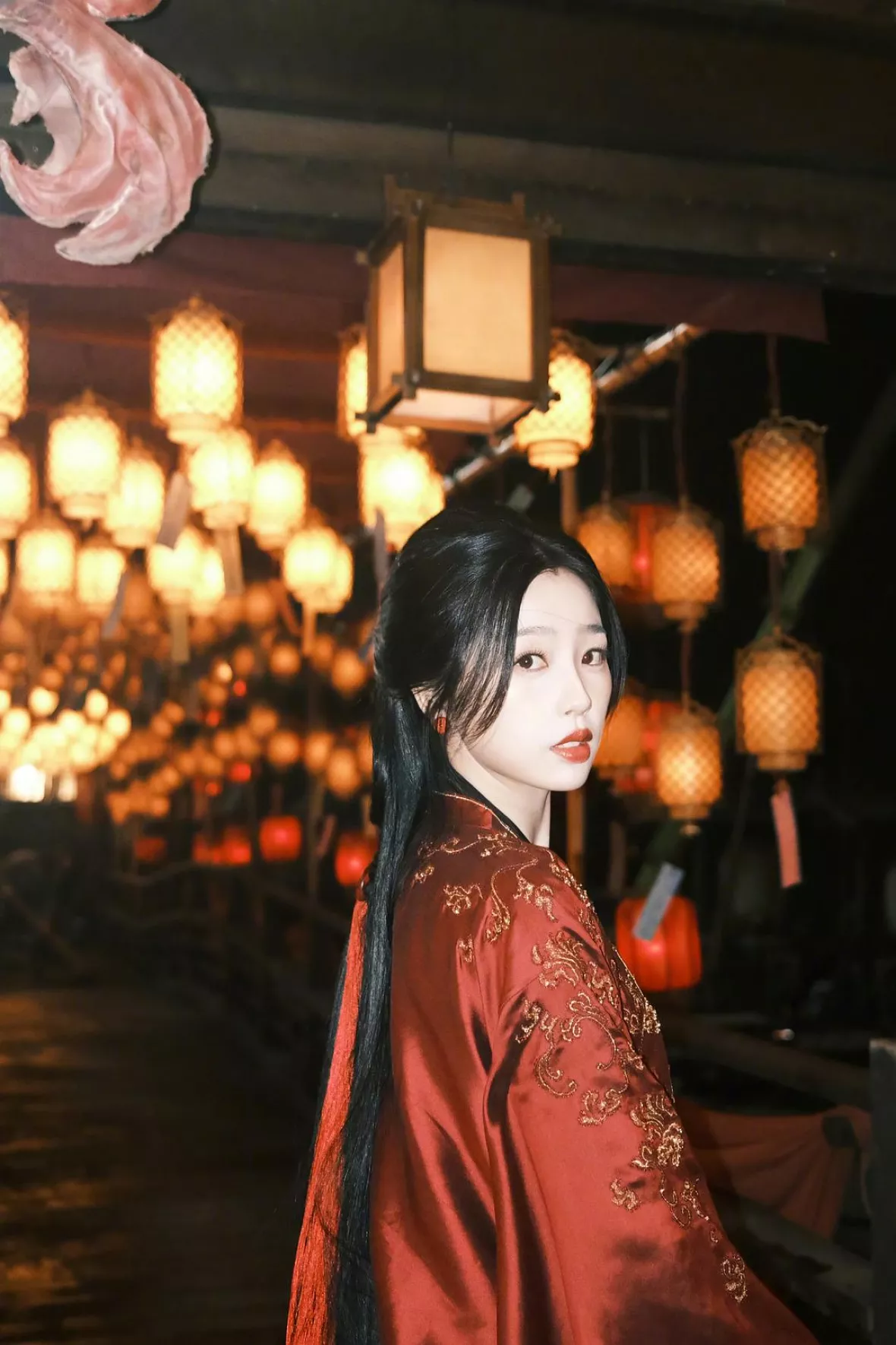 ユー・シューシン（虞書欣）