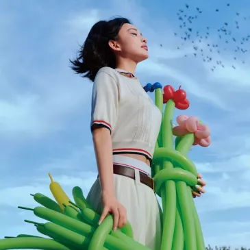モン・ズーイー（孟子義）