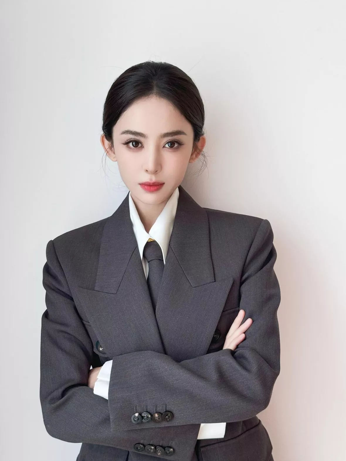 グーリーナーザー（古力娜扎）