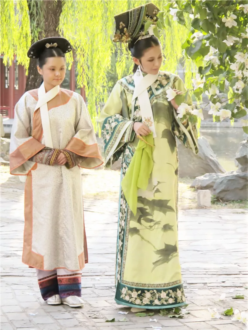 宮廷の諍い女スチール写真