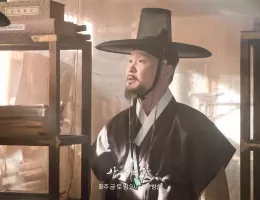 夜に咲く花スチール写真