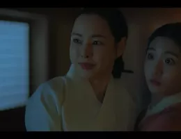 夜に咲く花スチール写真
