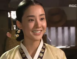イ・サンスチール写真