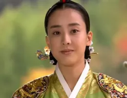 イ・サンスチール写真