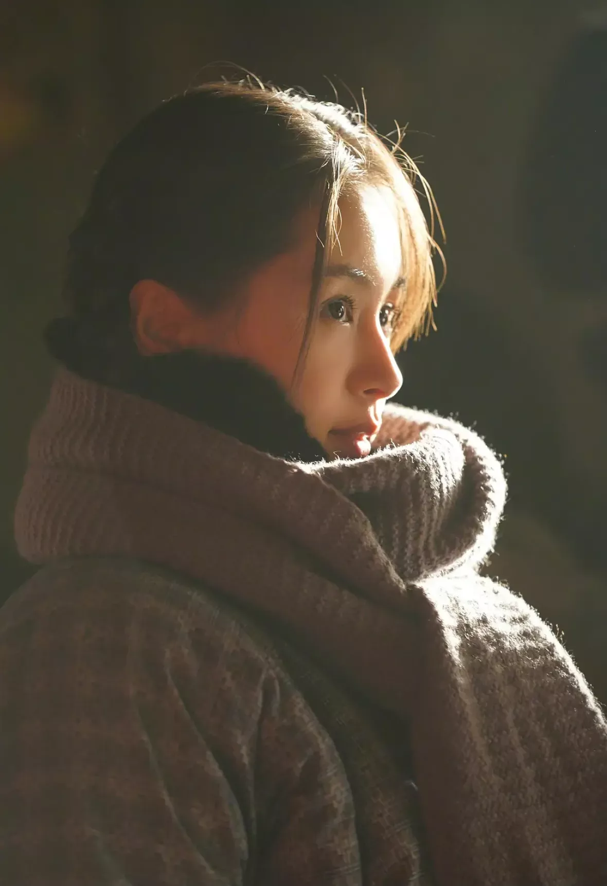三体スチール写真