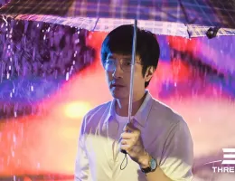 三体スチール写真