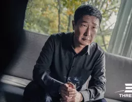 三体スチール写真