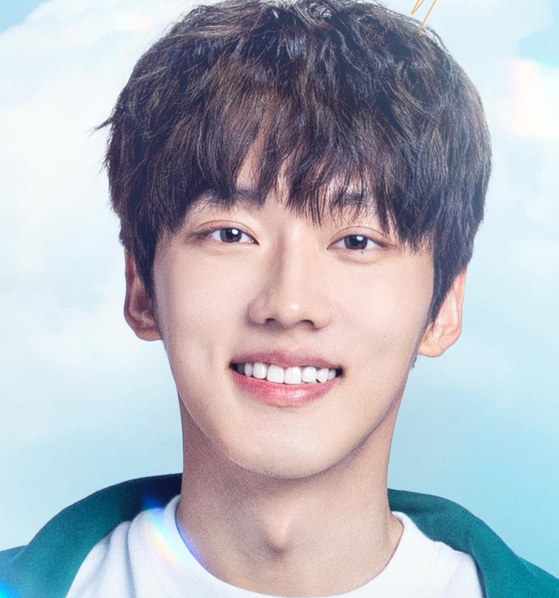 透きとおるキミに恋をした