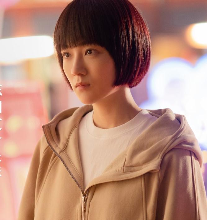 透きとおるキミに恋をした-朱珠(ジュー・ジュー)