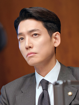 プロボノ: アナタの正義救います!-カン・ダウィ